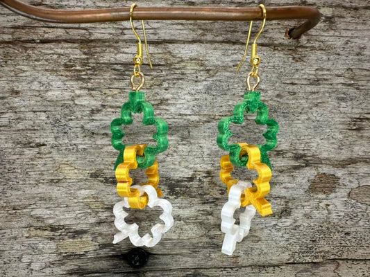 Interlocking Clovers